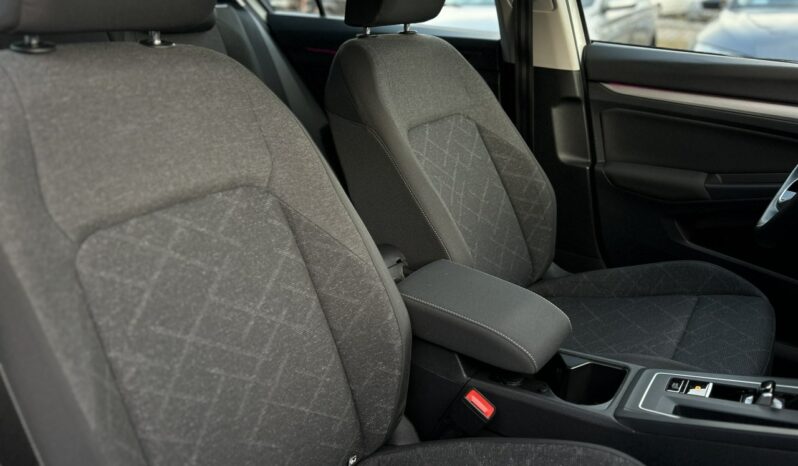 VOLKSWAGEN Golf  | przedni | Automatyczna | 150 KM | bialy full