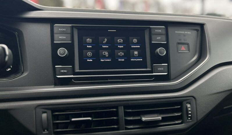 VOLKSWAGEN Polo  | przedni | Manualna | 95 KM | Srebrny full