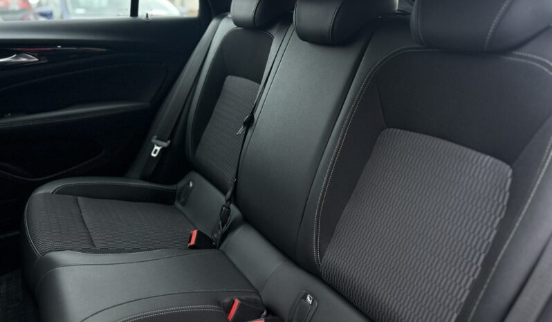 OPEL Insignia  | przedni | Automatyczna | 170 KM | Szary full