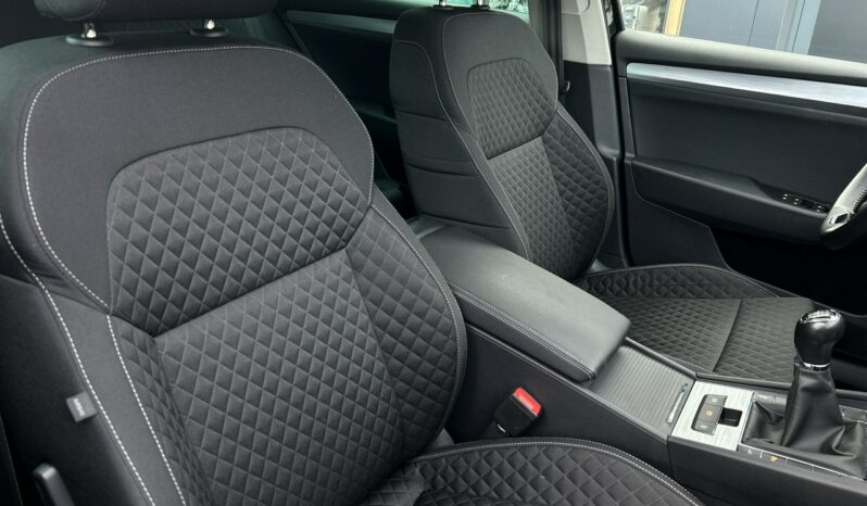 SKODA Superb  | przedni | Manualna | 150 KM | Czarny full