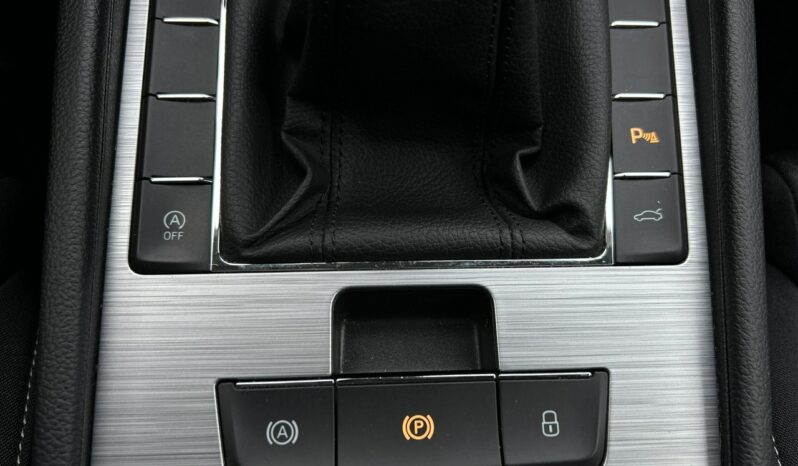 SKODA Superb  | przedni | Manualna | 150 KM | Czarny full