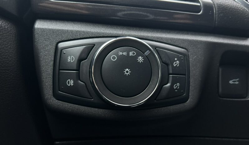 FORD Mondeo  | przedni | Automatyczna | 190 KM | bialy full