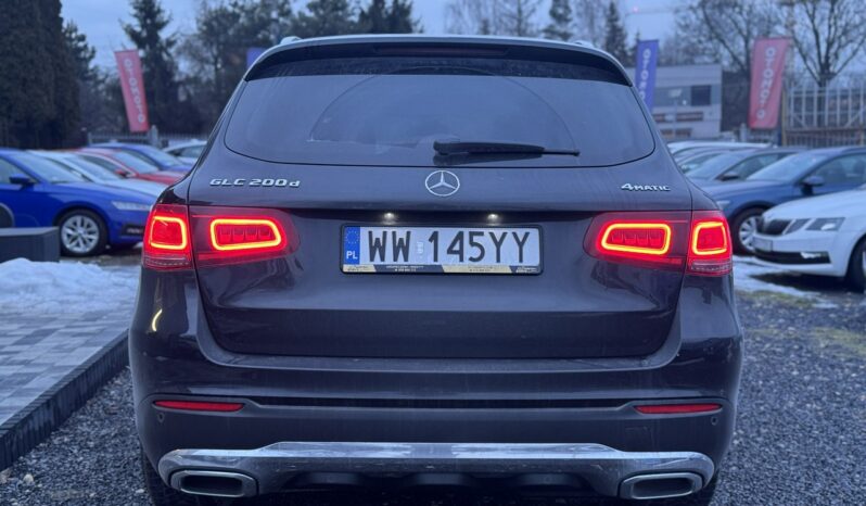 Mercedes GLC 200 | 4x4_automatyczny | Automatyczna | 163 KM | Czarny full