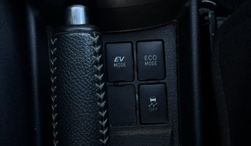 TOYOTA Yaris  | przedni | automatyczna_bezstopniowa | 100 KM | Niebieski full