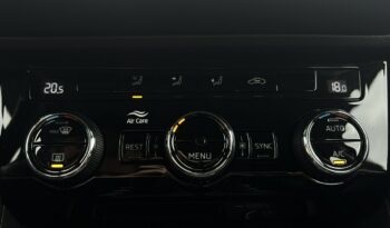 SKODA Superb  | przedni | Manualna | 150 KM | Brązowy full