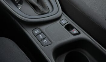 TOYOTA Yaris  | przedni | automatyczna_bezstopniowa | 116 KM | bialy full