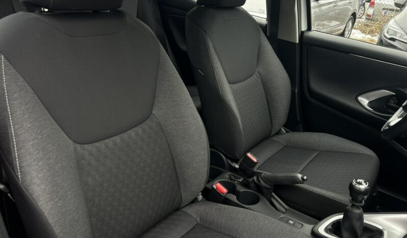 TOYOTA Yaris  | przedni | Manualna | 125 KM | bialy full