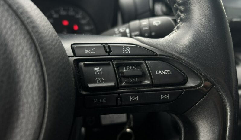 TOYOTA Yaris  | przedni | Manualna | 125 KM | bialy full