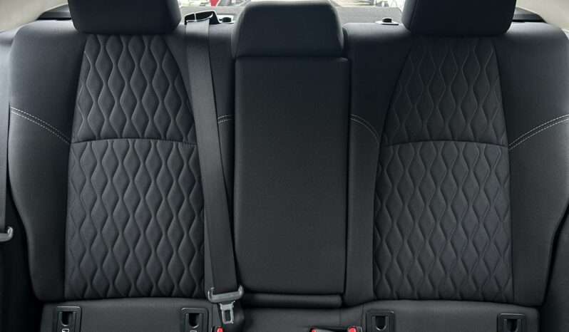 TOYOTA Corolla  | przedni | Manualna | 125 KM | bialy full