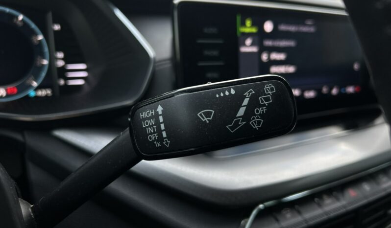 SKODA Octavia  | przedni | Automatyczna | 150 KM | Szary full