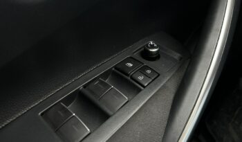 TOYOTA Corolla  | przedni | Manualna | 125 KM | bialy full