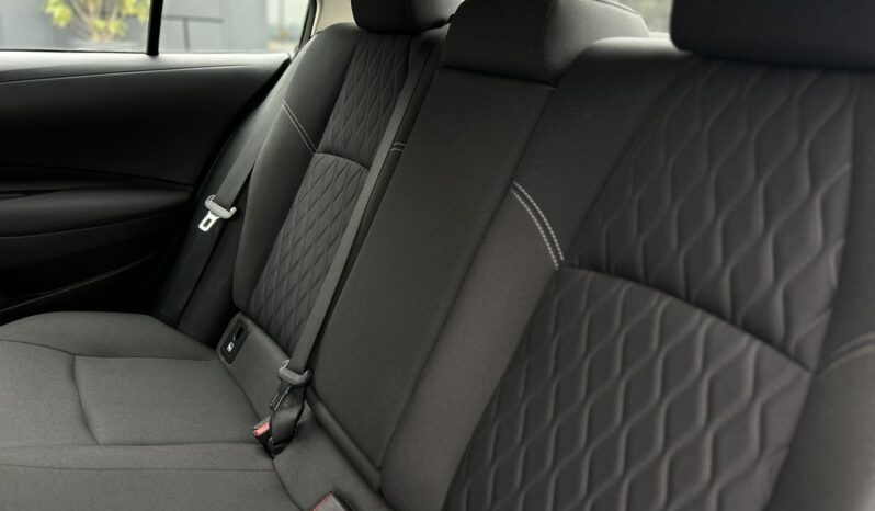 TOYOTA Corolla  | przedni | Manualna | 125 KM | bialy full