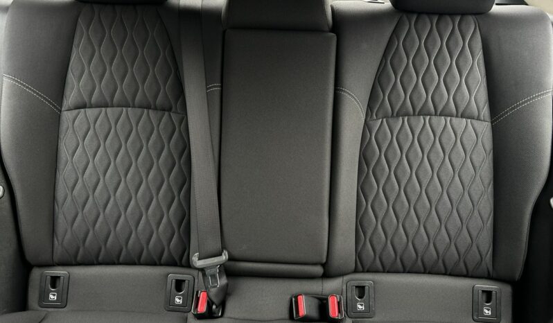 TOYOTA Corolla  | przedni | Manualna | 125 KM | bialy full