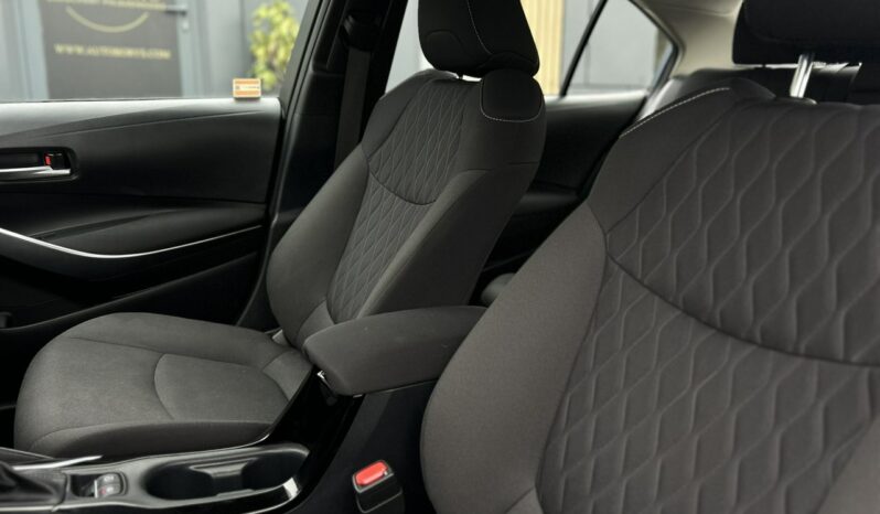 TOYOTA Corolla  | przedni | Automatyczna | 125 KM | Szary full