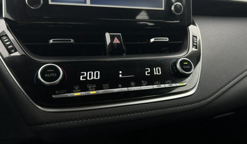 TOYOTA Corolla  | przedni | Automatyczna | 125 KM | Szary full