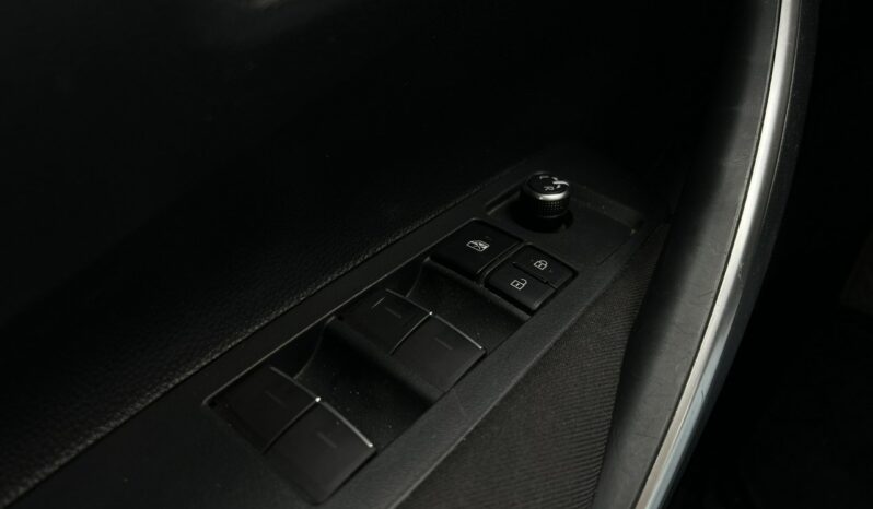 TOYOTA Corolla  | przedni | Automatyczna | 125 KM | Czarny full