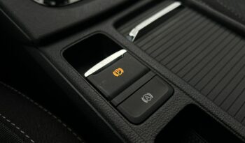 SKODA Octavia  | przedni | Manualna | 150 KM | bialy full