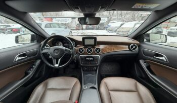 Mercedes GLA 250 | 4×4 Automatyczny | Automatyczna Dwusprzeglowa | 211 KM | Fioletowy full
