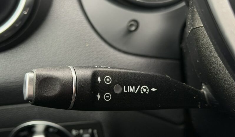 Mercedes GLA 250 | 4×4 Automatyczny | Automatyczna Dwusprzeglowa | 211 KM | Fioletowy full