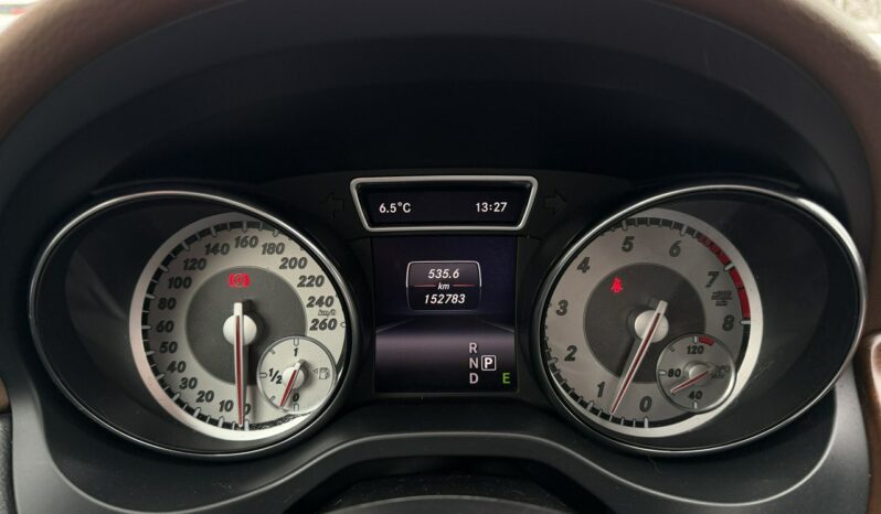 Mercedes GLA 250 | 4×4 Automatyczny | Automatyczna Dwusprzeglowa | 211 KM | Fioletowy full