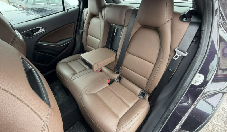 Mercedes GLA 250 | 4×4 Automatyczny | Automatyczna Dwusprzeglowa | 211 KM | Fioletowy full