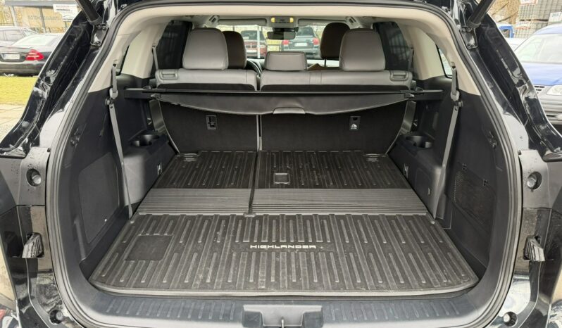 TOYOTA Highlander | 4×4 Automatyczny | Automatyczna | 248 KM | Czarny full