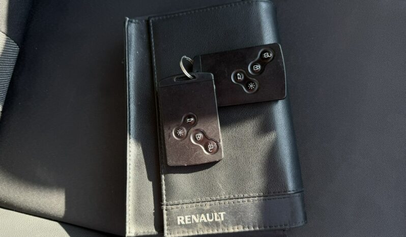 RENAULT Megane  | FWD (przód) | Manualna | 130 KM | Srebrny full