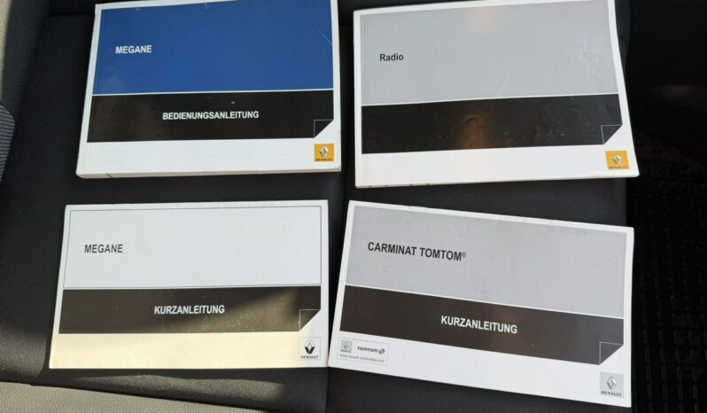 RENAULT Megane  | FWD (przód) | Manualna | 130 KM | Srebrny full