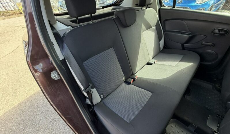 DACIA Sandero  | FWD (przód) | Manualna | 73 KM | wisniowy full