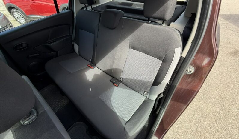 DACIA Sandero  | FWD (przód) | Manualna | 73 KM | wisniowy full