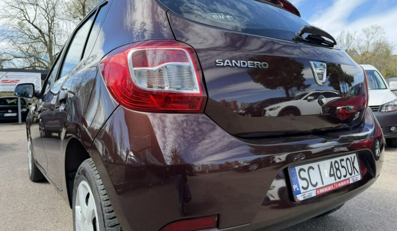 DACIA Sandero  | FWD (przód) | Manualna | 73 KM | wisniowy full