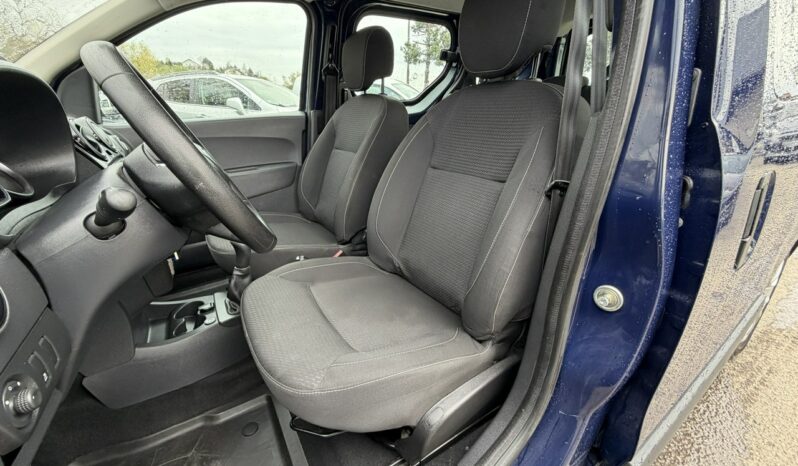 DACIA Dokker  | FWD (przód) | Manualna | 102 KM | niebieski ciemny full