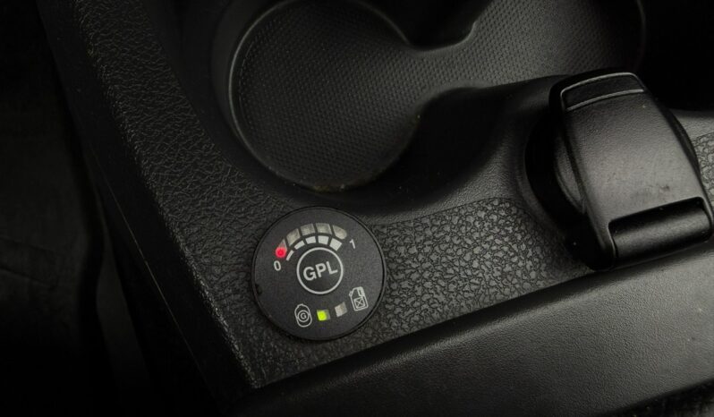 DACIA Dokker  | FWD (przód) | Manualna | 102 KM | niebieski ciemny full