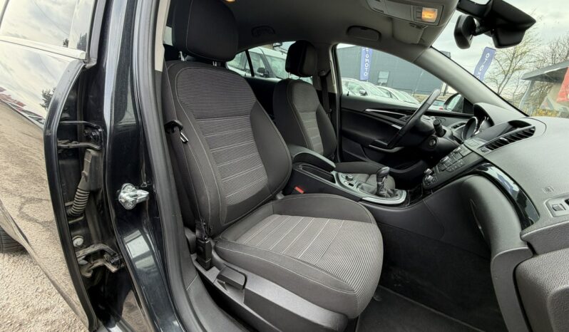 OPEL Insignia  | FWD (przód) | Manualna | 130 KM | Czarny full