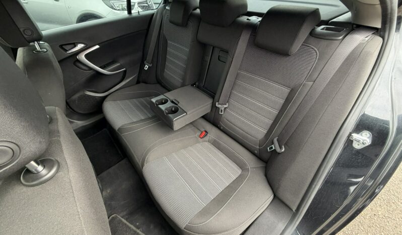 OPEL Insignia  | FWD (przód) | Manualna | 130 KM | Czarny full