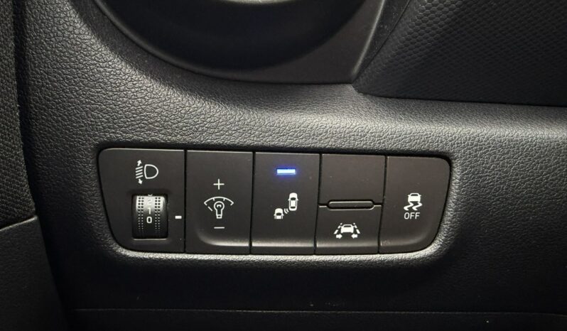 HYUNDAI Kona  | FWD (przód) | Manualna | 115 KM | Szary full