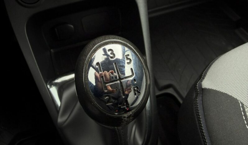 RENAULT Captur  | FWD (przód) | Manualna | 90 KM | Czarny full