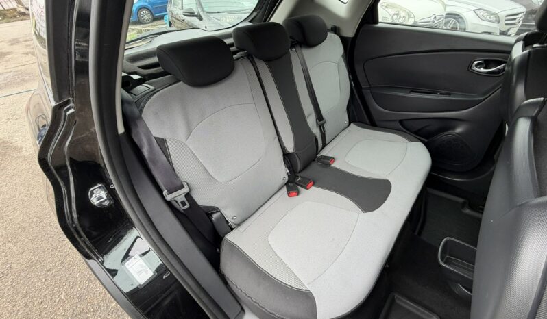 RENAULT Captur  | FWD (przód) | Manualna | 90 KM | Czarny full