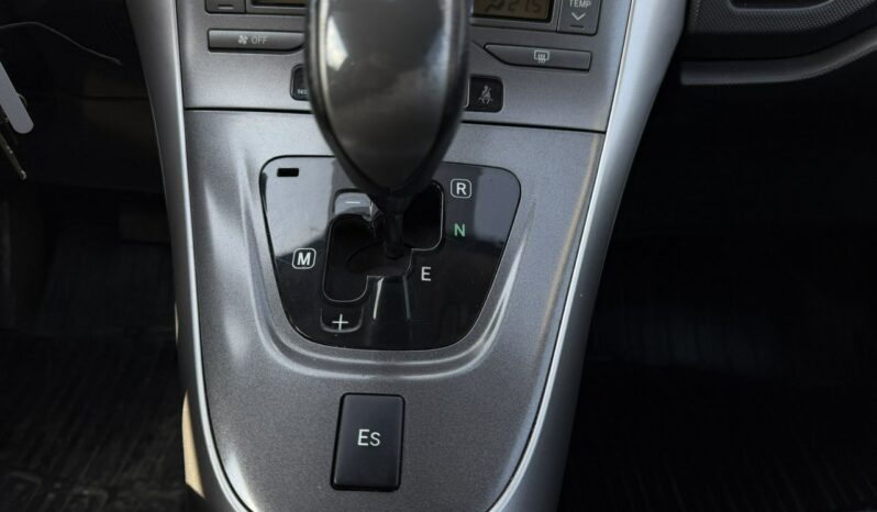 TOYOTA Auris  | FWD (przód) | Automatyczna | 132 KM | Czarny full