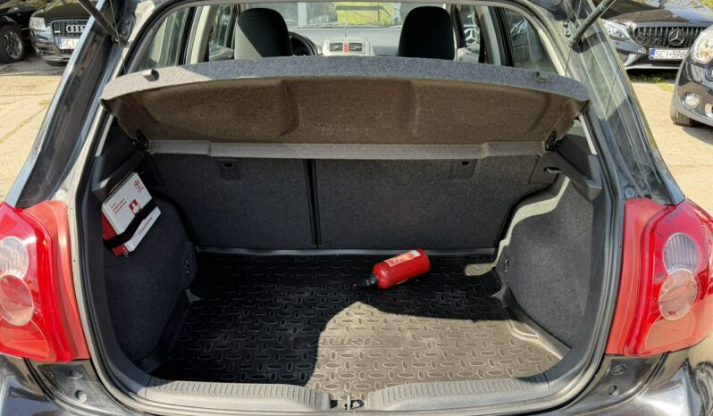 TOYOTA Auris  | FWD (przód) | Automatyczna | 132 KM | Czarny full