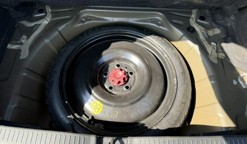 TOYOTA Auris  | FWD (przód) | Automatyczna | 132 KM | Czarny full