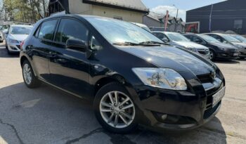 TOYOTA Auris  | FWD (przód) | Automatyczna | 132 KM | Czarny full