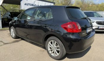TOYOTA Auris  | FWD (przód) | Automatyczna | 132 KM | Czarny full