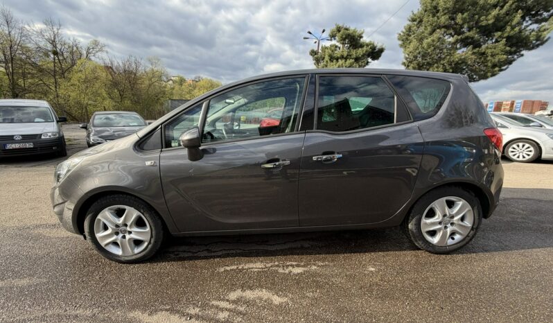 OPEL Meriva  | FWD (przód) | Manualna | 140 KM | Szary full