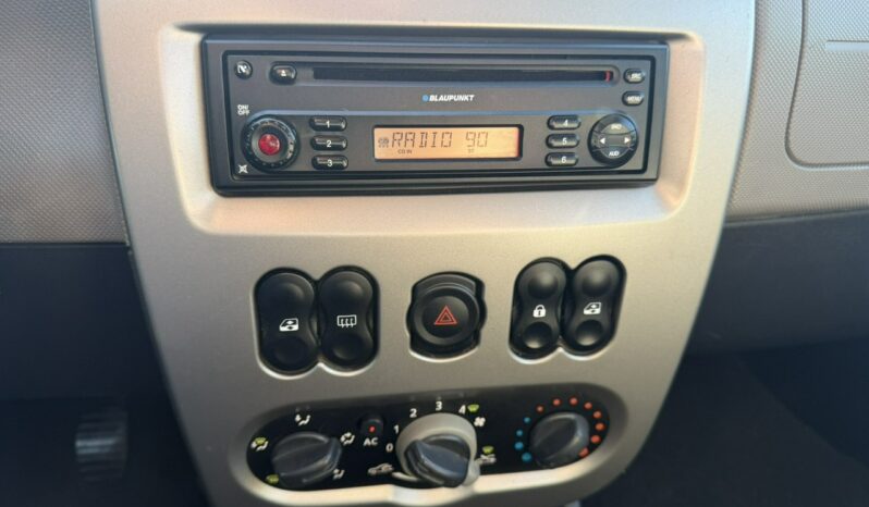 DACIA Sandero  | FWD (przód) | Manualna | 75 KM | Czerwony full