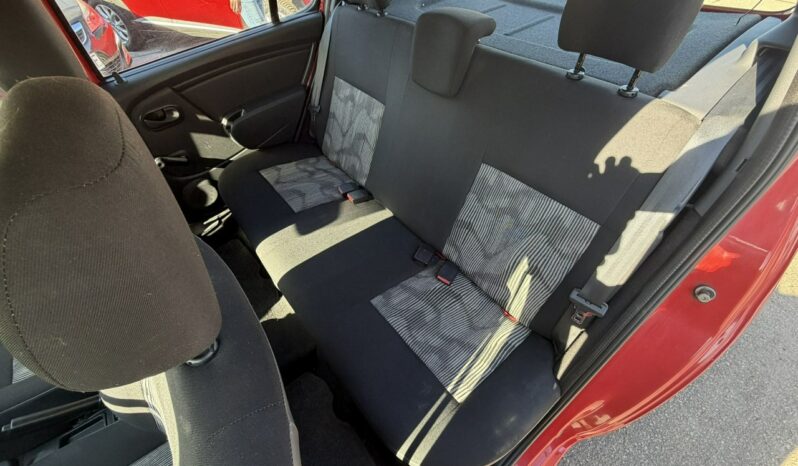 DACIA Sandero  | FWD (przód) | Manualna | 75 KM | Czerwony full