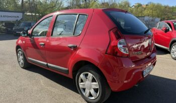 DACIA Sandero  | FWD (przód) | Manualna | 75 KM | Czerwony full