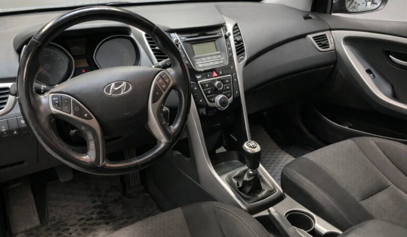 Hyundai | 2013 | 1396cm3 | 178000 km full