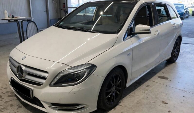 Mercedes-Benz | 2012 | 1595Cm3 | 113000 Km
