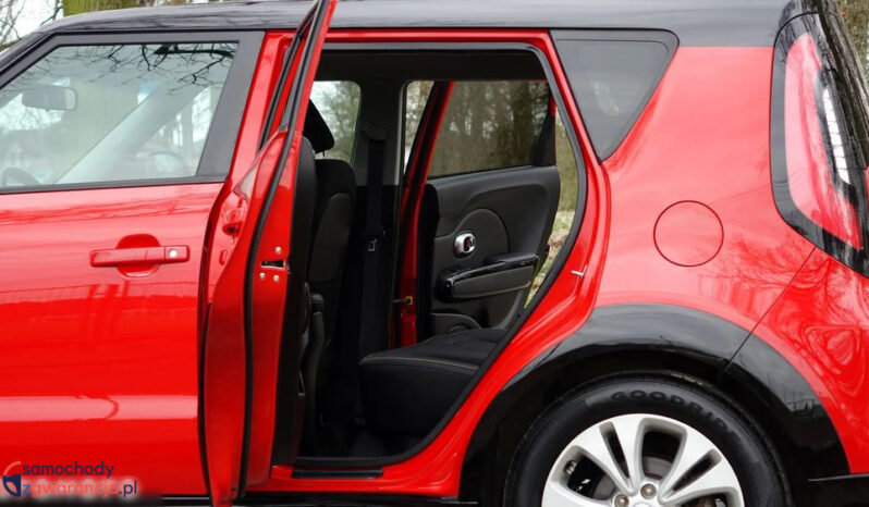 KIA Soul  | FWD (przód) | Manualna | 132 KM | Czerwony full